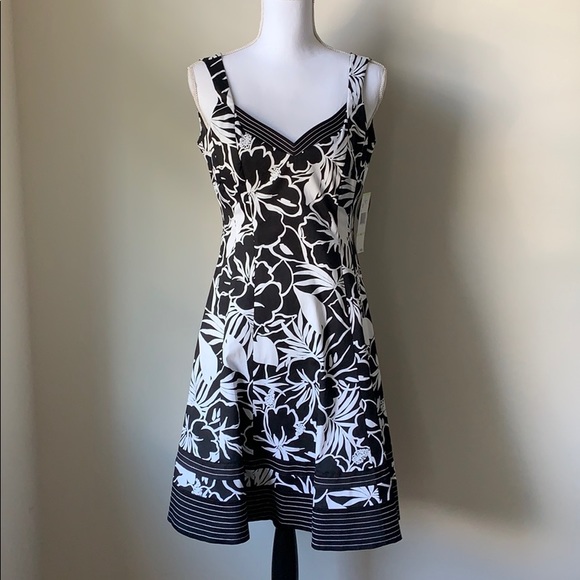 Nine West floral dress - Picture 2 of 14